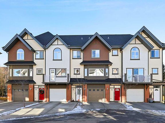 2nd image of 2405 Wentworth Vlg SW