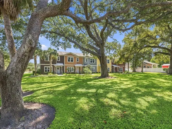 1123 DOUGLAS AVENUE, DUNEDIN, FL 34698
