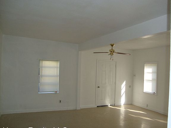 4th image of 334 E Gerald Ave