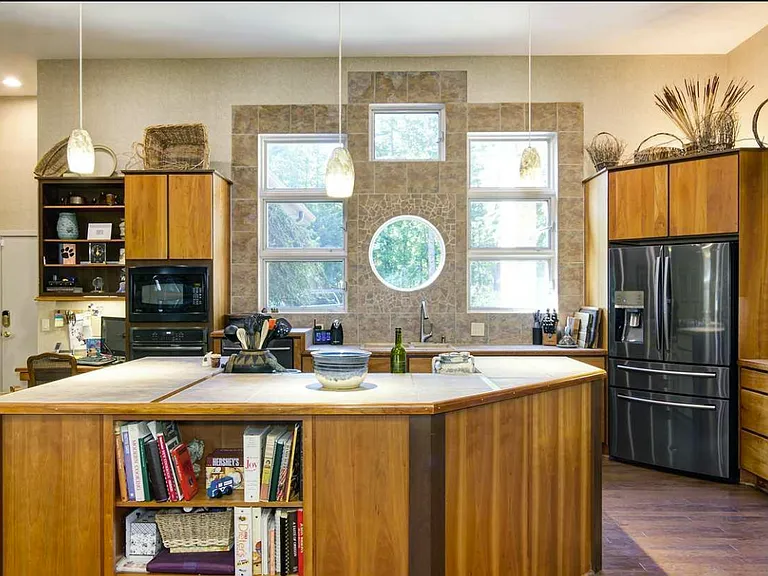 214 Shipmaster Dr — Photo 20