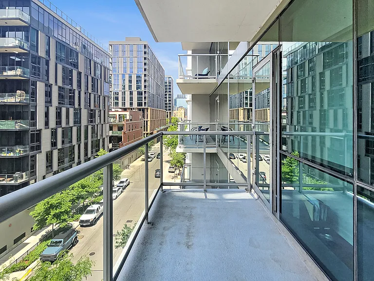 125 S Green St #509A — Photo 16