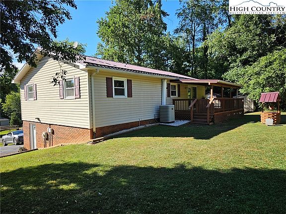 4th image of 251 Mulberry Park Road