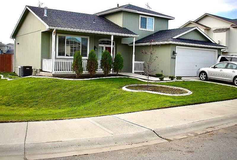 1st image of 19226 E Riverwalk Ln
