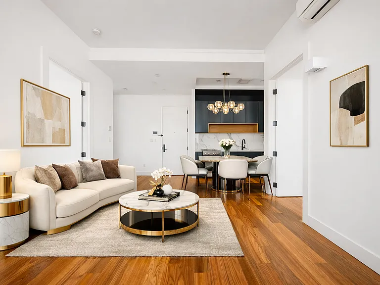 215 Freeman St #Penthouse 3 — Photo 2