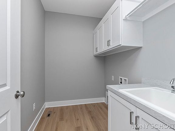 5th image of 3500 Eagle Pass Dr #113