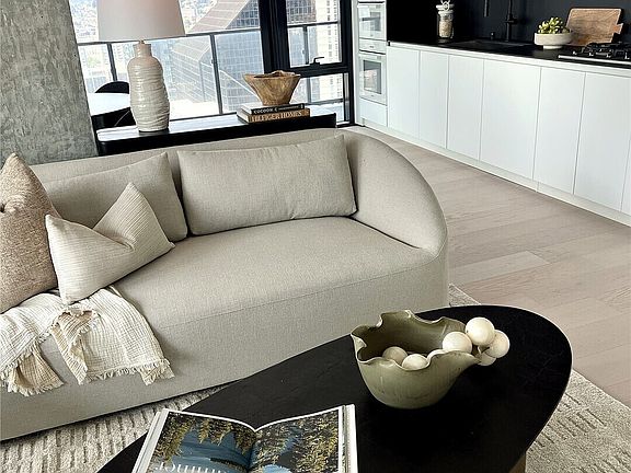 5th image of 300 Virginia Street #2911