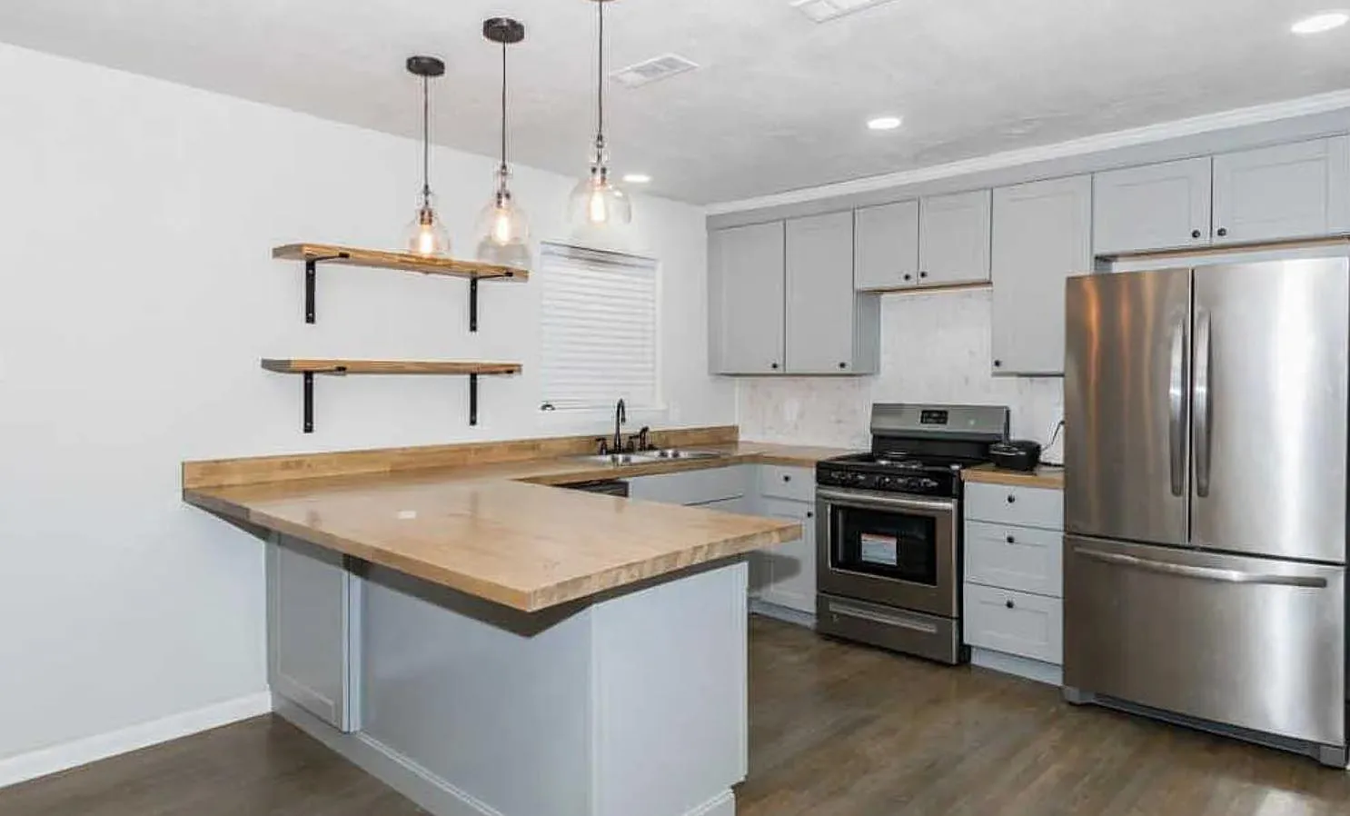 3 bed, 1633 sqft, $1,800 — Photo 4