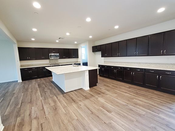 4th image of 24646 Winter Cir