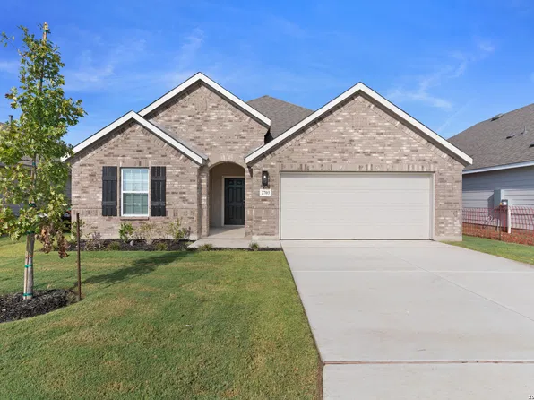 2703 Echinacea Path, Converse, TX 78109