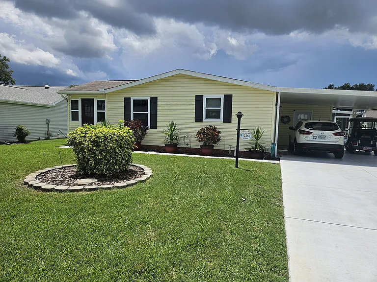 1226 Zapata Pl — Photo 3