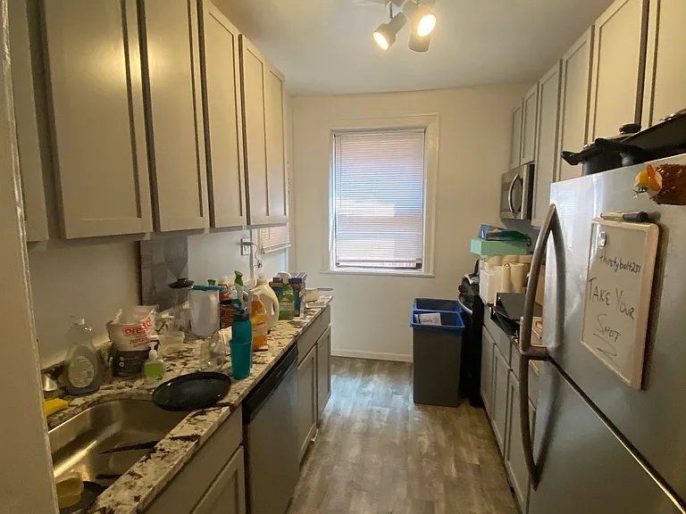 1235 W Greenleaf Ave #2N — Photo 6