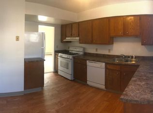 102 Niagara St APT C, Middletown, RI 02842