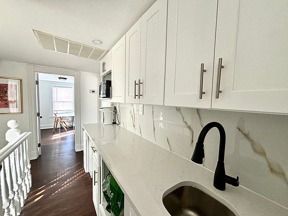2nd image of 1433 Northern Blvd