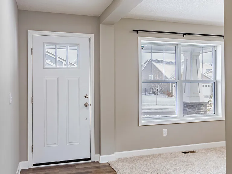 1430 Nutmeg Cir — Photo 22