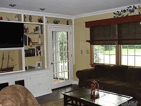 4th image of 189 Foster Ave
