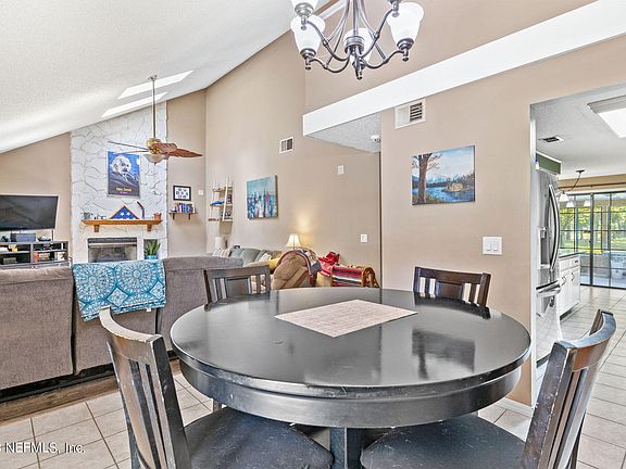 5th image of 8151 LOCH LOMOND Lane