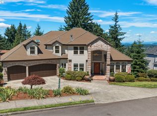 2790 Carriage Way, West Linn, OR 97068