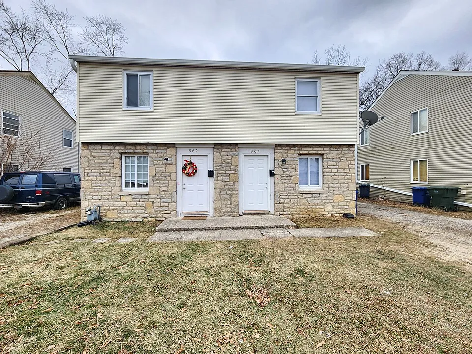 964 S Harris Ave