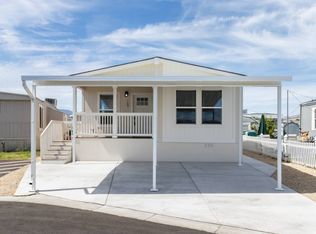 135 Carnation Ln, Reno, NV 89512