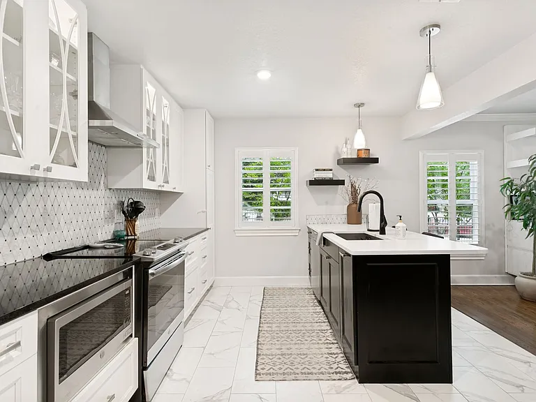 488 E Olmos Dr #3 — Photo 11