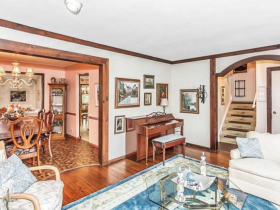 5th image of 3413 Woodward St