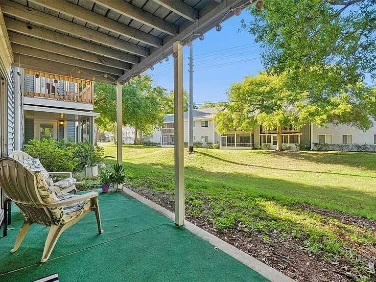 2258 Coach House Blvd #804 — Photo 19