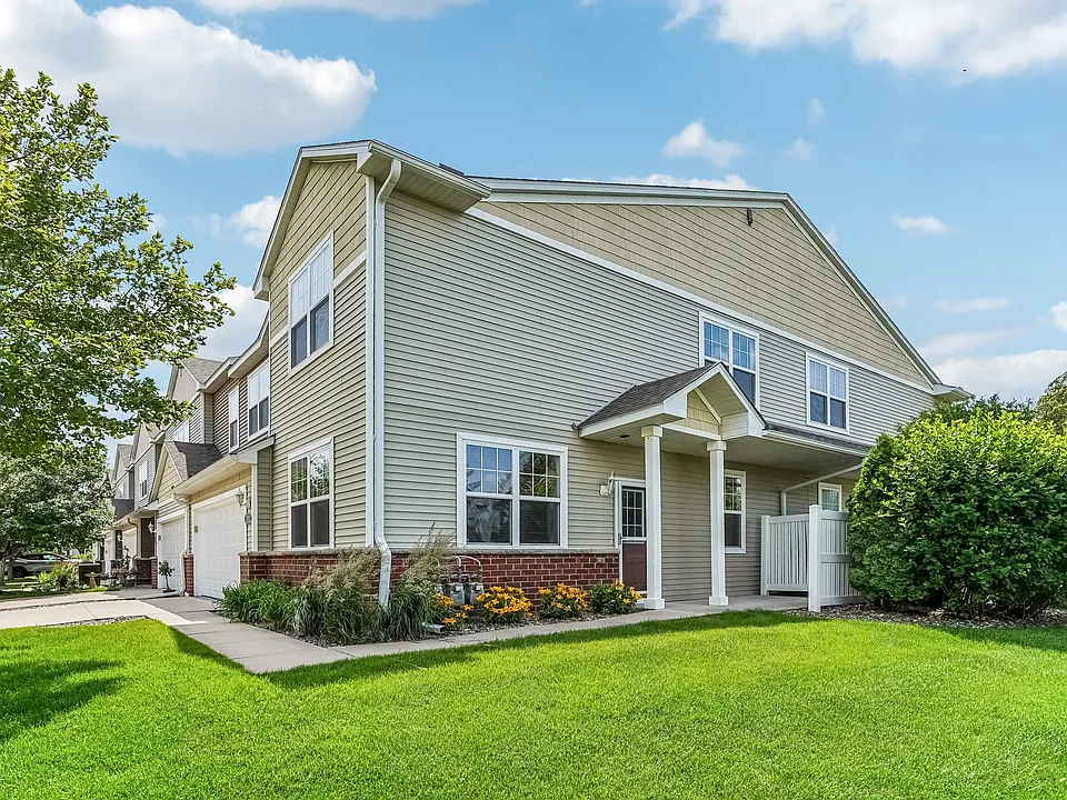 1912 Rose Way #601