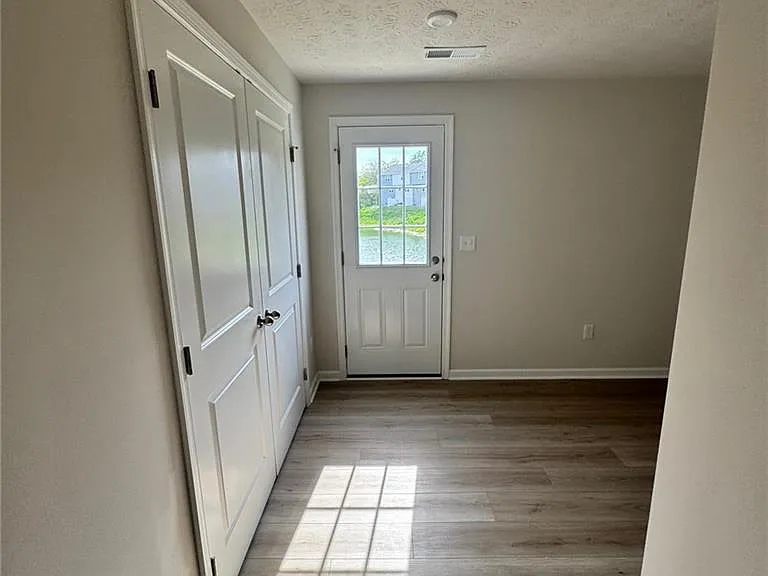 4034 Hemlock Ct — Photo 44