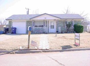 720 S Linden Ln, Mustang, OK 73064