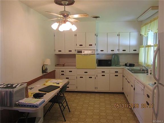 4th image of 3805 Bedford St
