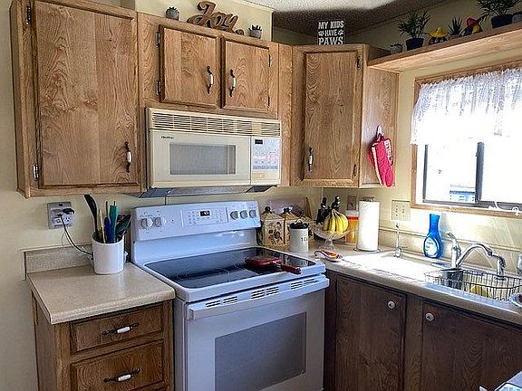 4th image of 7201 E 32nd St #172