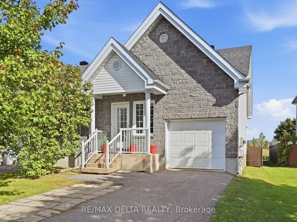 851 Nelson St W, Hawkesbury, ON K6A 3V7