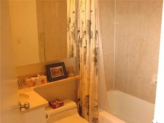 Sold by Sumitomo Real Estate Sales | media 7