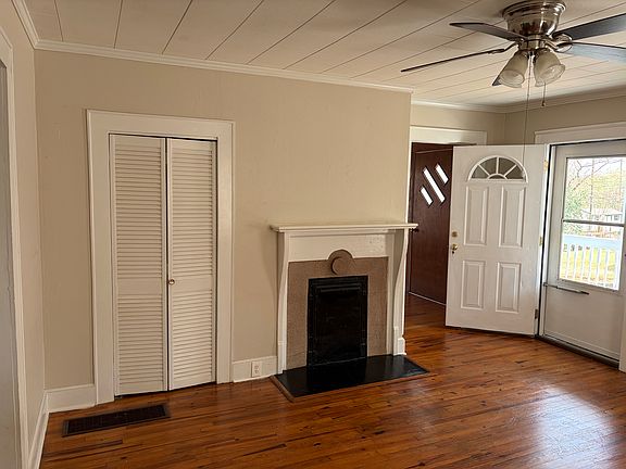 3rd image of 308 N 1st St