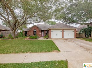 607 Dunbar Dr, Victoria, TX 77904