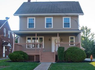 1437 Belrose Rd, Mayfield Heights, OH 44124
