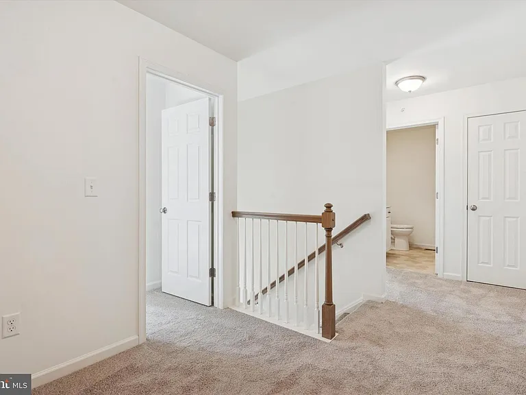 118 Silversmith Rd — Photo 10
