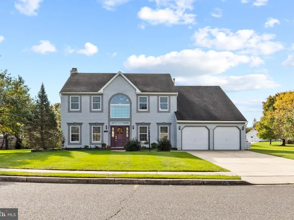 9 Carriage Dr, Eastampton, NJ 08060