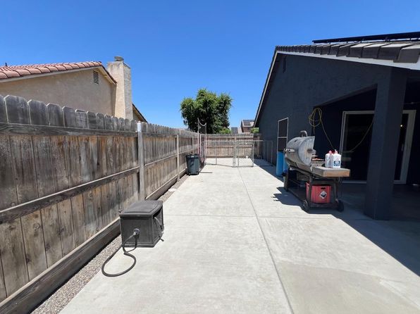348 E Northridge Dr, Dinuba, CA 93618