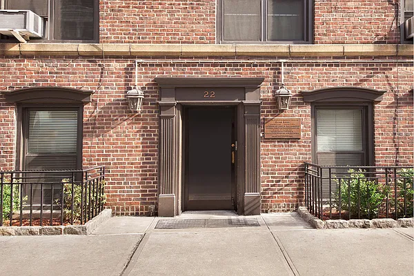 Sold by Stribling | media 8