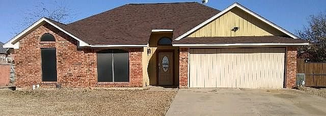 1st image of 302 Meadow Dr
