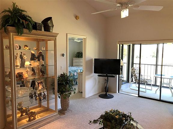 4th image of 6211 TIMBER LAKE DRIVE #B4