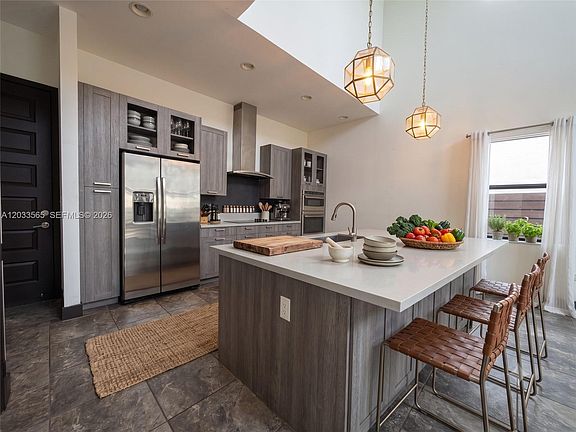 4th image of 15976 SW 136th Ter