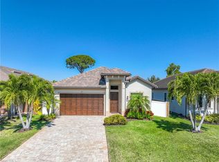 745 109th Ave N, Naples, FL 34108