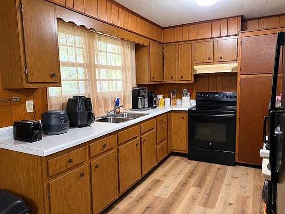 4th image of 123 Cooper Rd