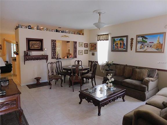 4th image of 6605 Summer Cove Dr