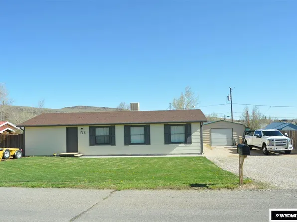 715 Donnel St, Rawlins, WY 82301