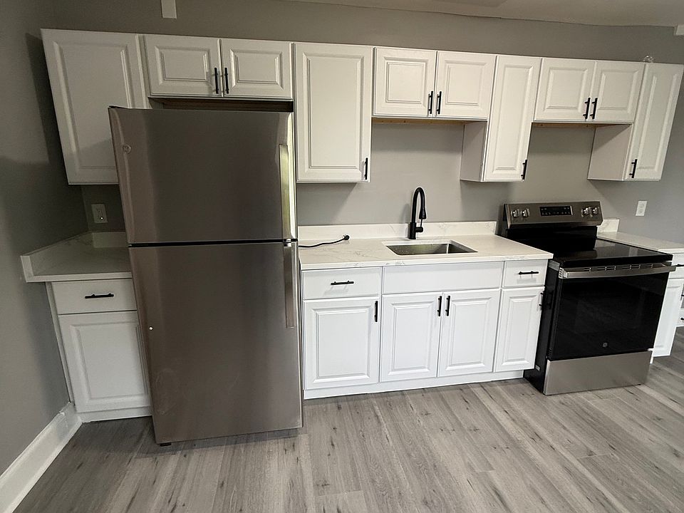 1st image of 266 Linden St #2