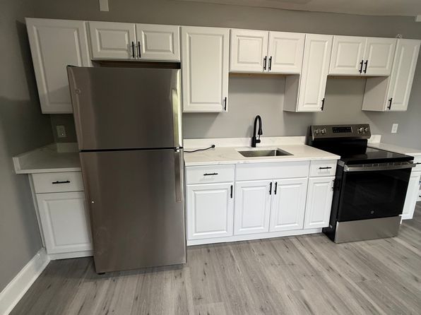 266 Linden St #2