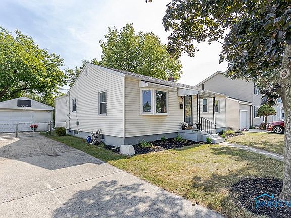 2nd image of 1138 Holgate Ave